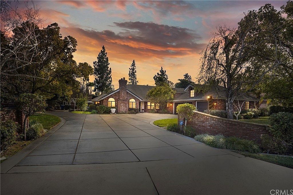 7115 Hawarden Dr, Riverside, CA 92506 Zillow