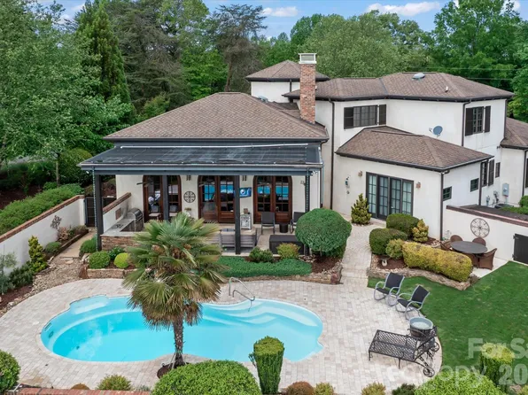 1807 Charden Rd, Davidson, NC 28036