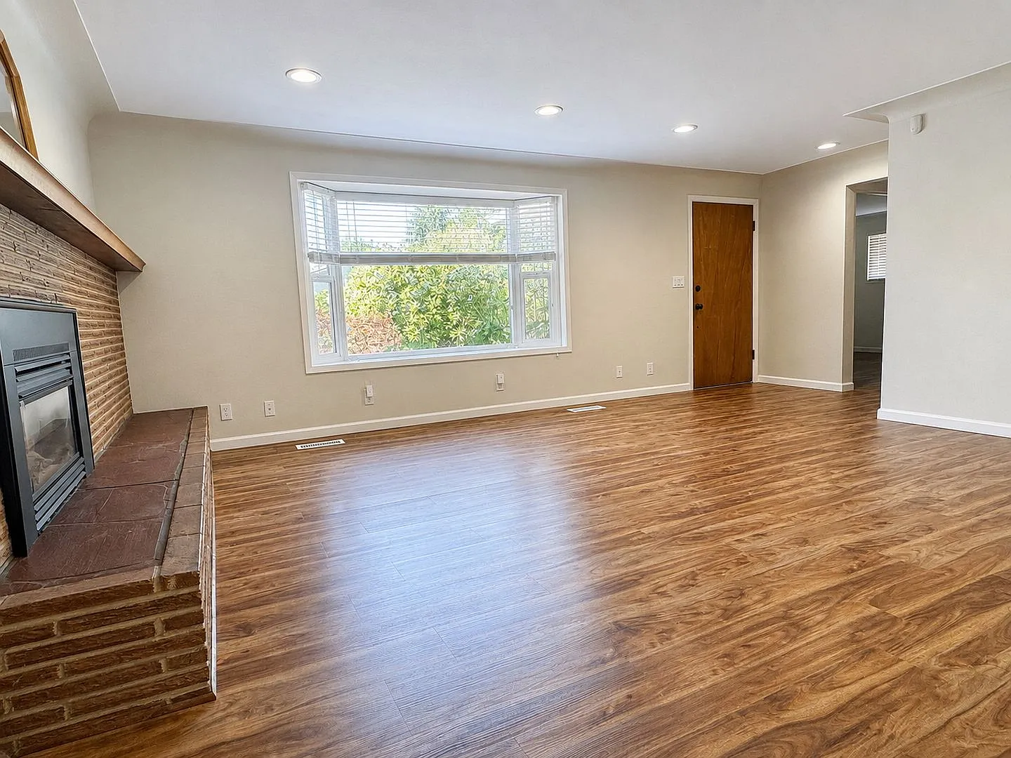 Pet Friendly 3 BD in Tumwater — Photo 4
