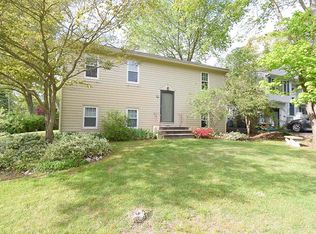 55 Betony Rd, Saunderstown, RI 02874