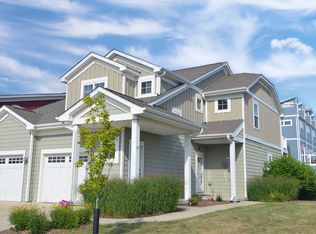 8 Starboard St UNIT D, Ottawa, IL 61350