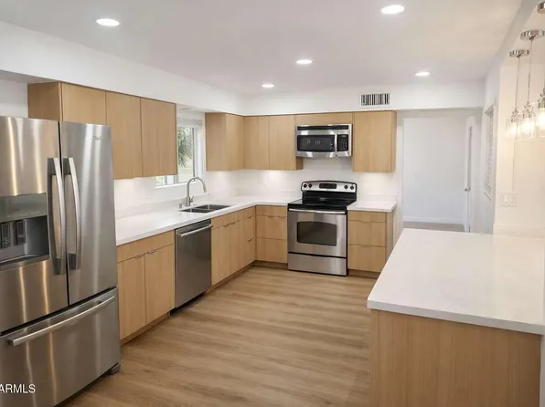 6025 E Boise Street, Mesa, AZ 85205