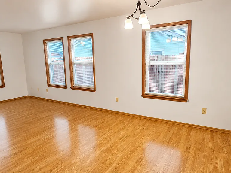 2330 Adkins Ct — Photo 4
