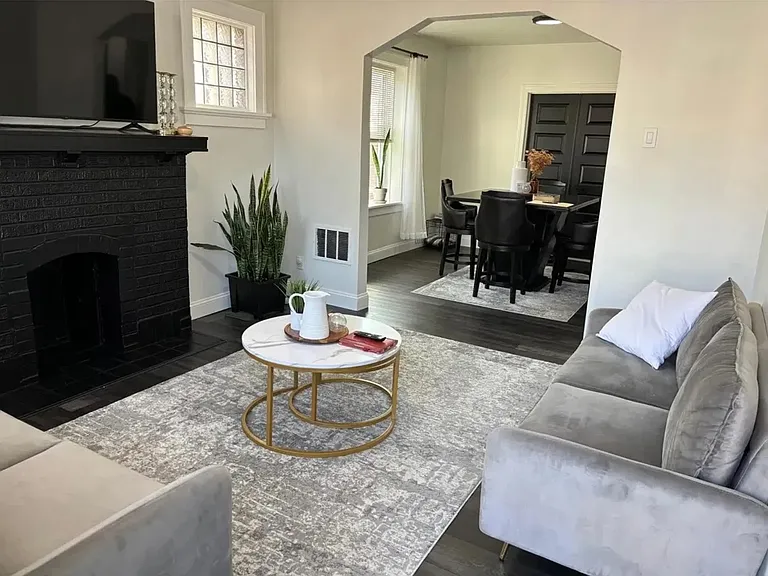 4610 Wilcox Ave #2F — Photo 4
