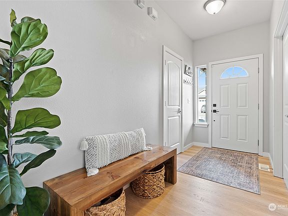 4th image of 8412 206th Street Ct E