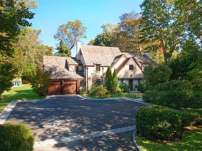 530 Manhasset Woods Road, Manhasset, NY, 11030