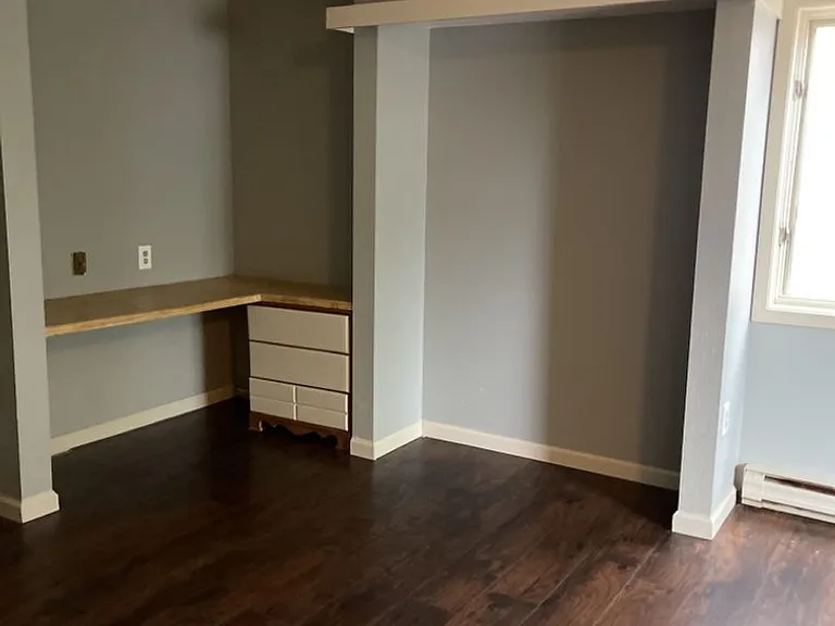1526 E Superior St #4 — Photo 5