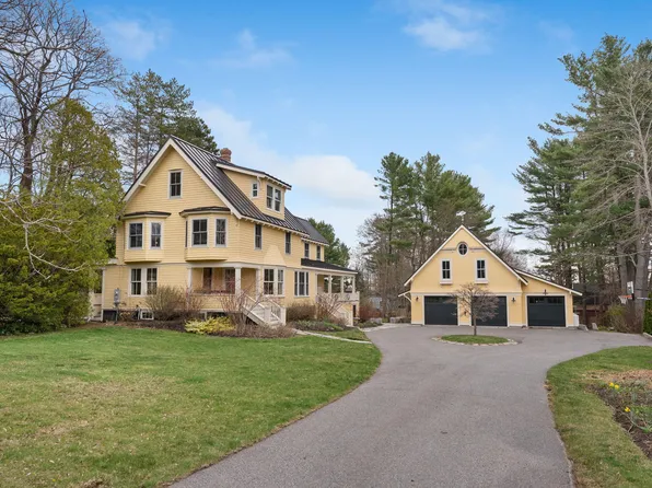 257 Foreside Road, Falmouth, ME 04105