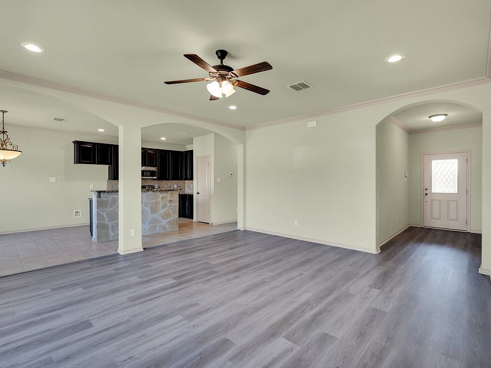 1st image of 131 Sierra Dr