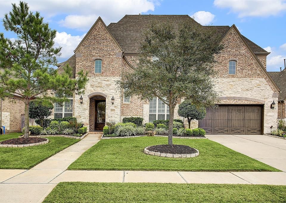 1st image of 2915 Chapel Rock Ct