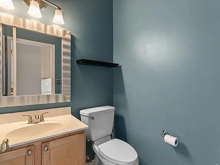 605 Thornridge Dr — Photo 7