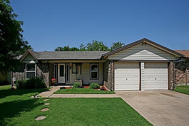 1st image of 6625 Wooddale Dr