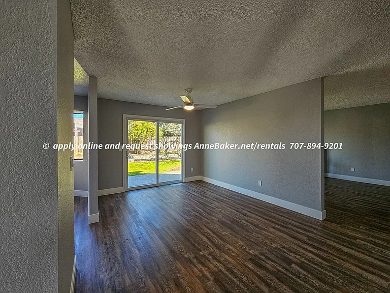 127 Melva Ct — Photo 3