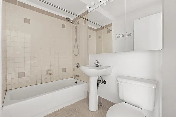 Sold by Corcoran | media 23