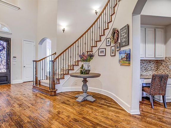 4th image of 11028 Coventry Ln