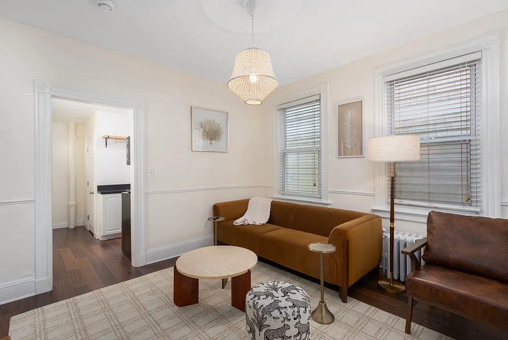 2 bed, 700 sqft, $2,800 — Photo 4