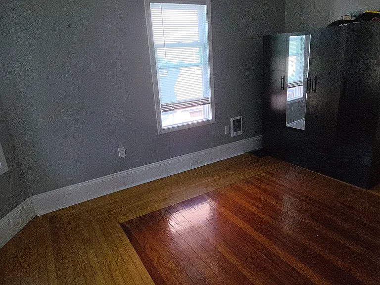 90 Como Rd #1 — Photo 8