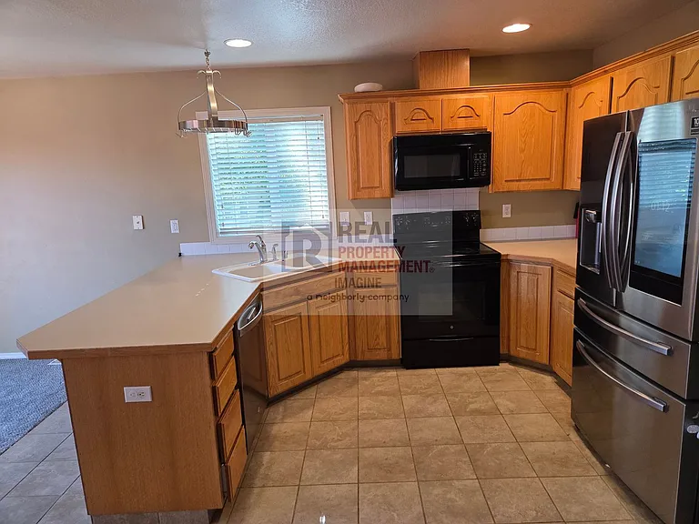 8431 13th Ave SE — Photo 8