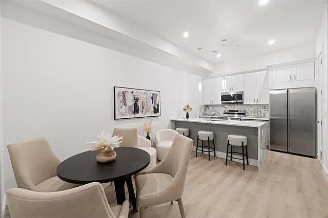 491 Broadway #202 — Photo 4