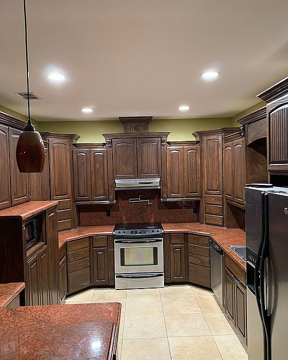 2nd image of 4142 N 42nd Ln