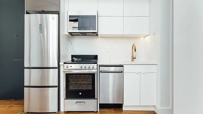 Rented by Nooklyn NYC LLC | media 16