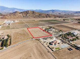 24676 Three Springs Rd, Hemet, CA 92545