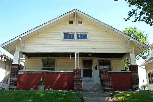 1st image of 1206 E Comer Ave
