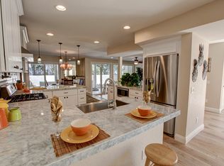 1 Crest Circle, Corona Del Mar, CA 92625