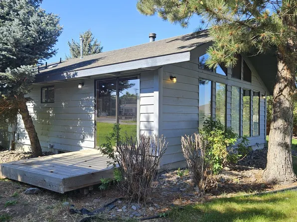 424 NW Birdie Ln, Madras, OR 97741