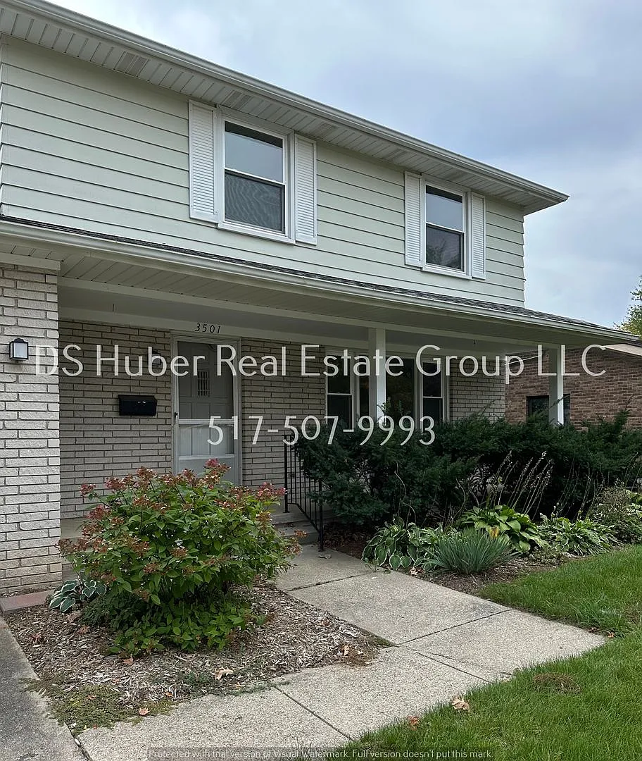3501 Sandhurst Lansing, MI 48911 — Photo 1