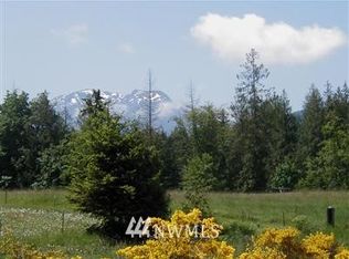 1 Lisel Ln, Pt Angeles, WA 98362