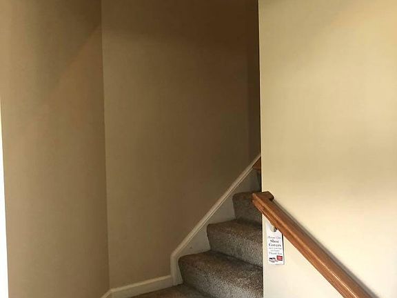 2nd image of 6023 Marsh Cir