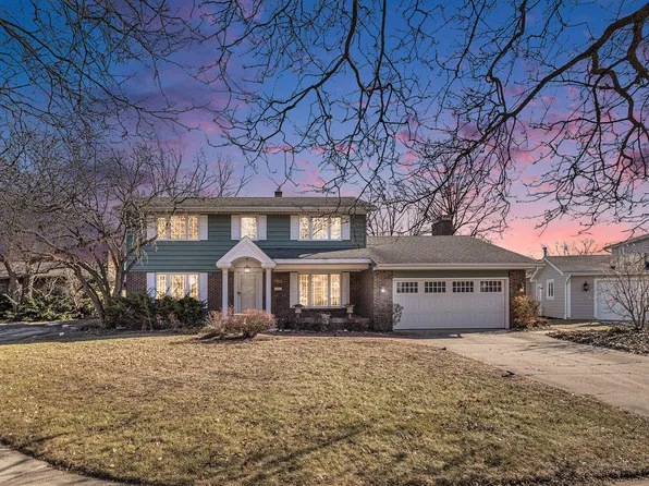 9123 Holly Ln, Munster, IN 46321