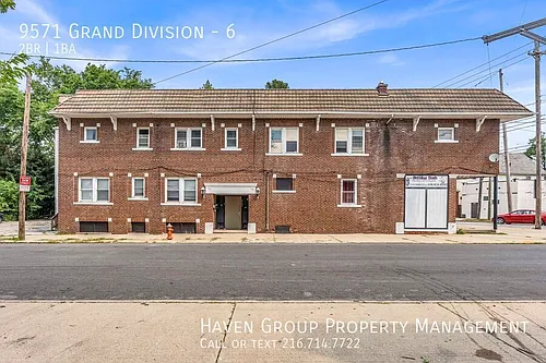 9571 Grand Division Ave #6 Photo 1