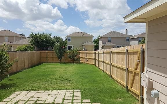 2nd image of 7117 Planters Row Dr