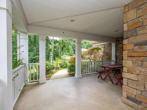 3rd image of 5789 Rolling Pines Ct