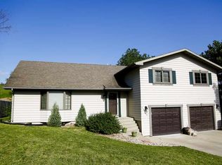 1200 6th St NE, Minot, ND 58703