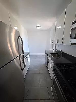 2nd image of 1730 E 18th St #66F