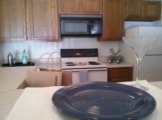 3503 Sugar Crest Dr APT G, Florissant, MO 63033