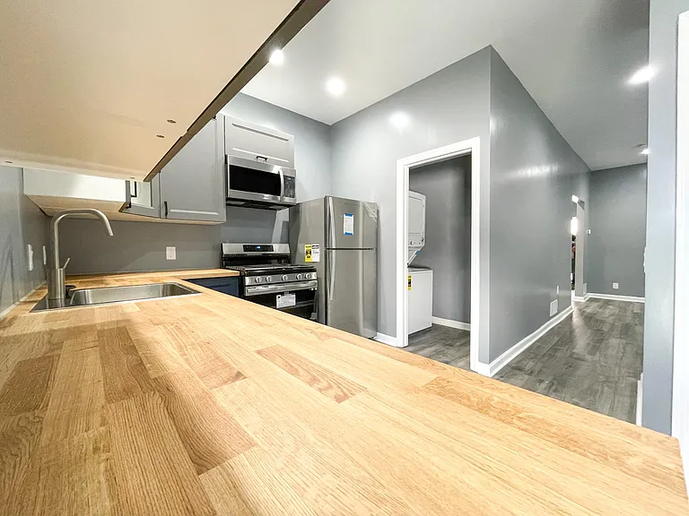 430 Ruxton St #1 — Photo 8