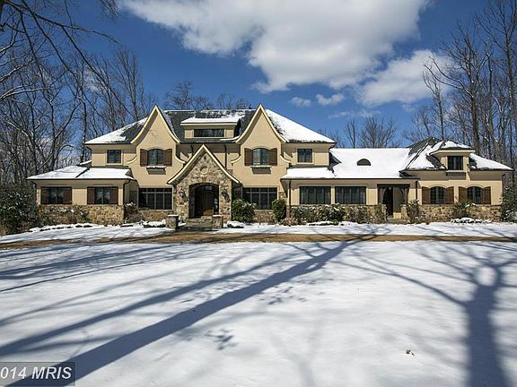 2nd image of 10300 Riverwood Dr