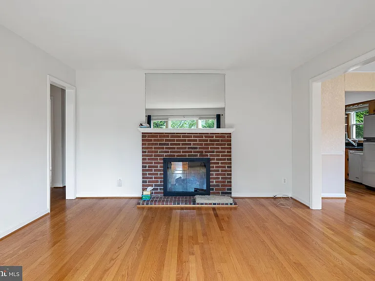 1312 Stafford Ave — Photo 19