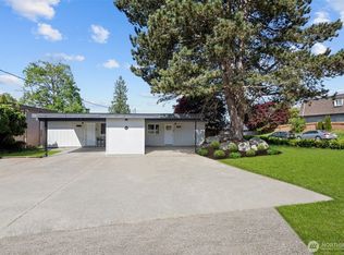 21903-05 30th Ave S, Seattle, WA 98198
