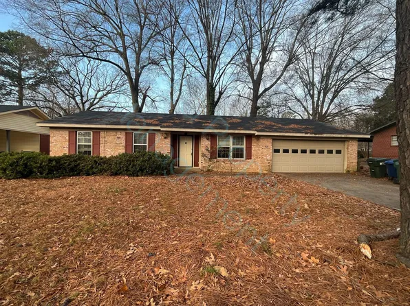 44 Meadowbrook Dr, Conway, AR 72032