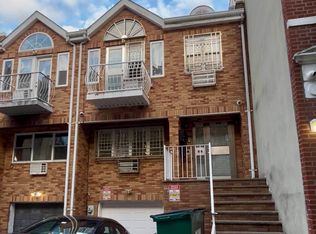 31-17 42nd St #2, Astoria, NY 11103