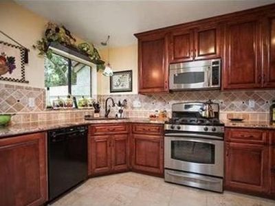 1425 Calle Lozano, Camarillo, CA, 93012