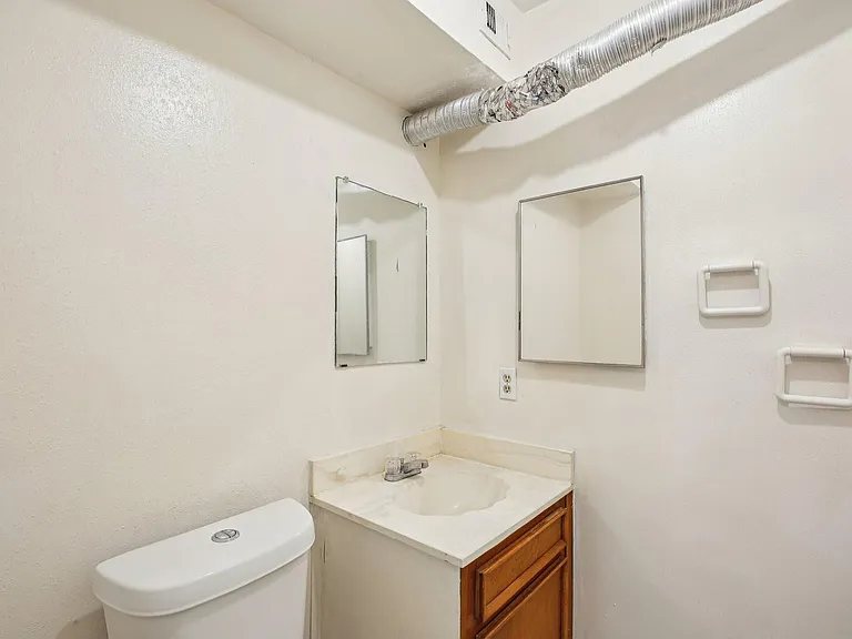 8379 La Roche Ln — Photo 14