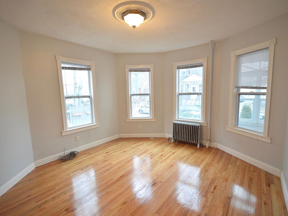 9 Farquhar St 1, Roslindale, MA 02131 Zillow