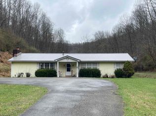 1048 Talkington Frk, Salem, WV 26426
