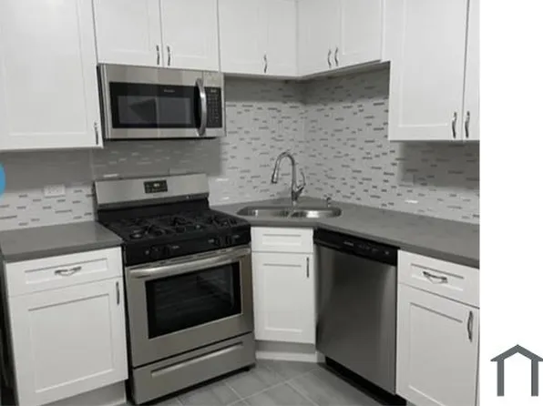 6035 S Loomis Blvd, Chicago, IL 60636